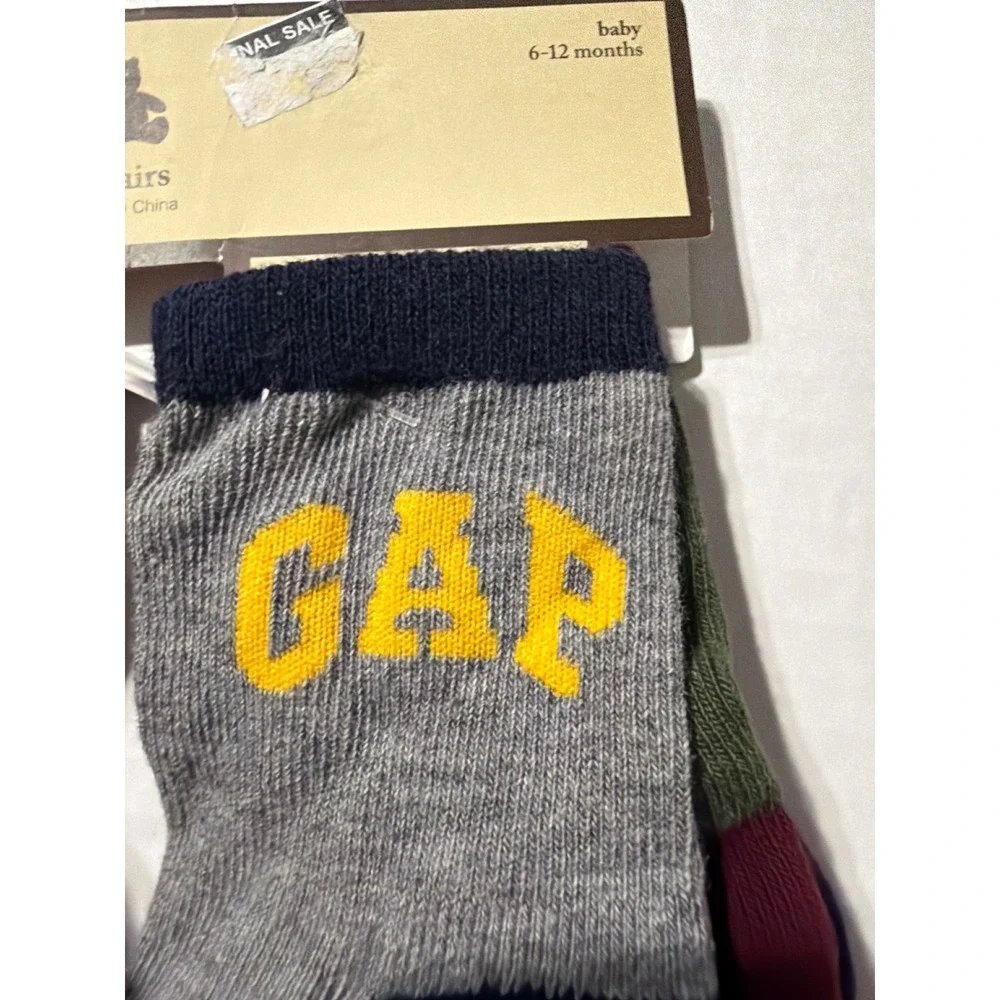 BabyGap 3 Pairs Logo Varsity Socks 6-12 Months Grey Burgundy Olive Non-Slip NEW